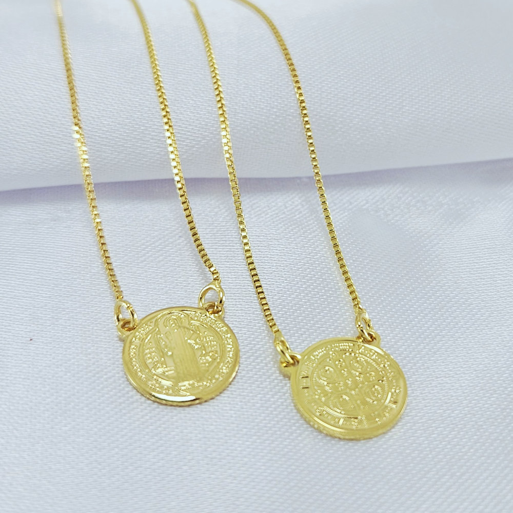 Escapulário medalha São Bento